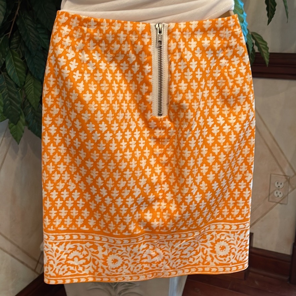 J CREW FACTORY ORANGE PRINT SKIRT & RUFFLE TOP - Picture 4 of 9